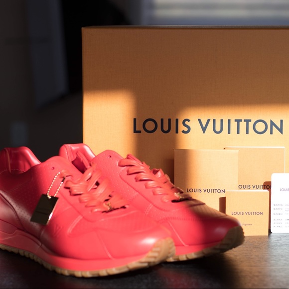 NEW 2017 LOUIS VUITTON X SUPREME RUN AWAY SNEAKERS - Picture 1 of 8